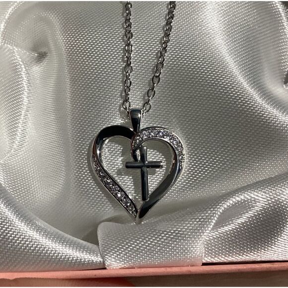 Sentimental Silver Cz Diamond Pave Sparkling Heart Cross Necklace - Picture 14 of 16